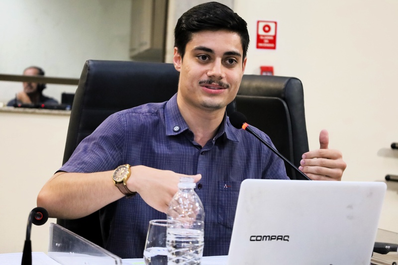 Aprovado, em 1º turno, PL que obriga divulgação prévia de alterações que afetem o trânsito