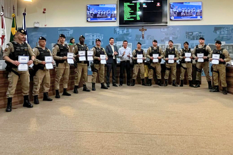 Câmara homenageia 185ª Companhia Tático Móvel 