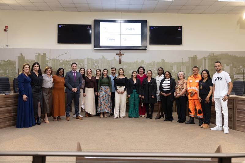 Câmara homenageia profissionais da enfermagem em Sessão Especial