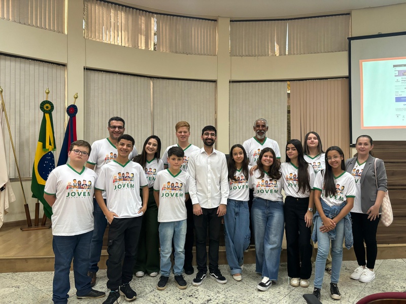 Câmara Jovem de Pedralva visita a Escola do Legislativo de Pouso Alegre em atividade de formação cidadã