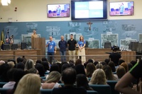 Câmara recebe Simpósio Abril Azul, voltado à conscientização sobre o autismo