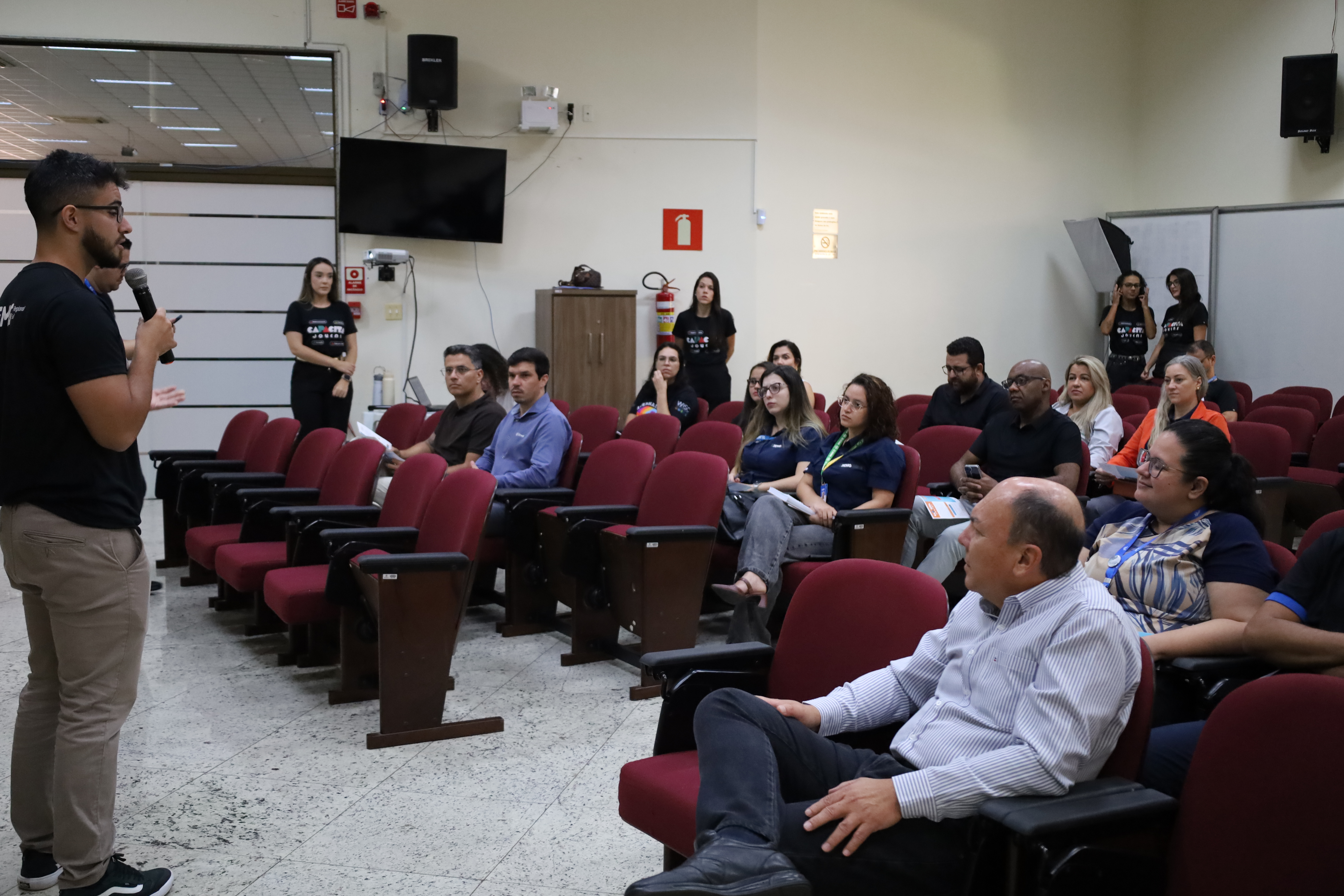 Com apoio da Câmara, Projeto Capacita Jovens é apresentado para empresas de Pouso Alegre