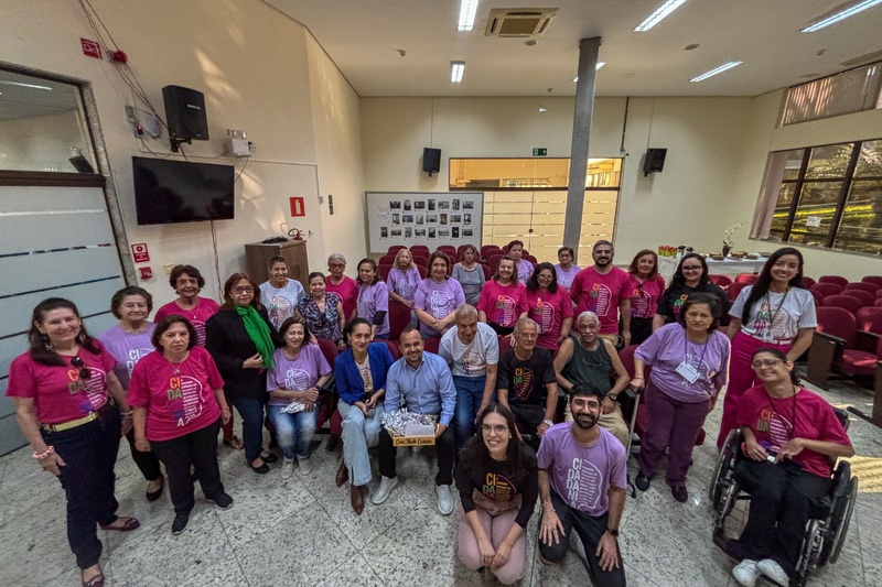 Curso de Inclusão Digital da Câmara da Melhor Idade forma mais de 20 alunos em Pouso Alegre