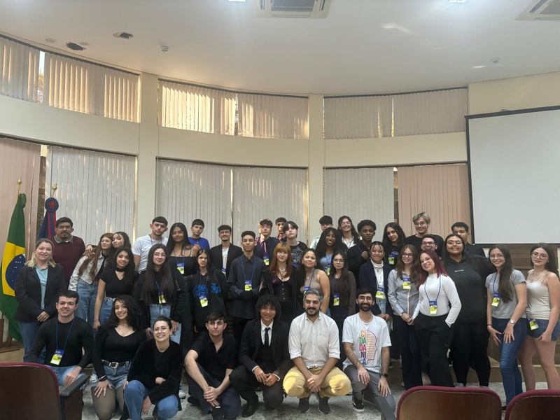 Plenária Regional do Parlamento Jovem de Minas reúne estudantes em Pouso Alegre