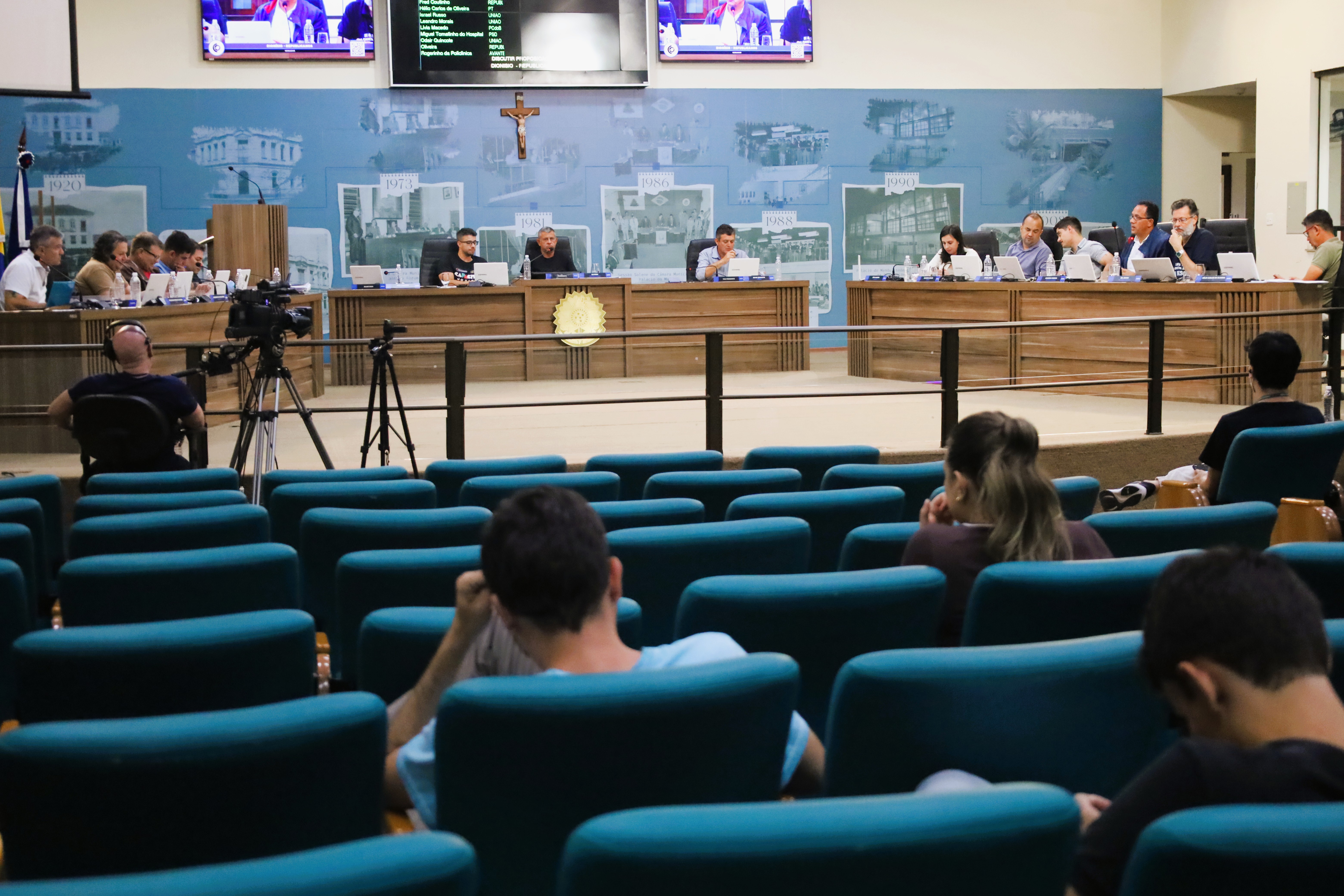 Por unanimidade, vereadores aprovam requerimentos sobre trabalho das merendeiras, saúde e cultura