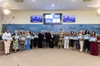 Sessão Especial homenageia profissionais da enfermagem em noite de reconhecimento na Câmara de Pouso Alegre