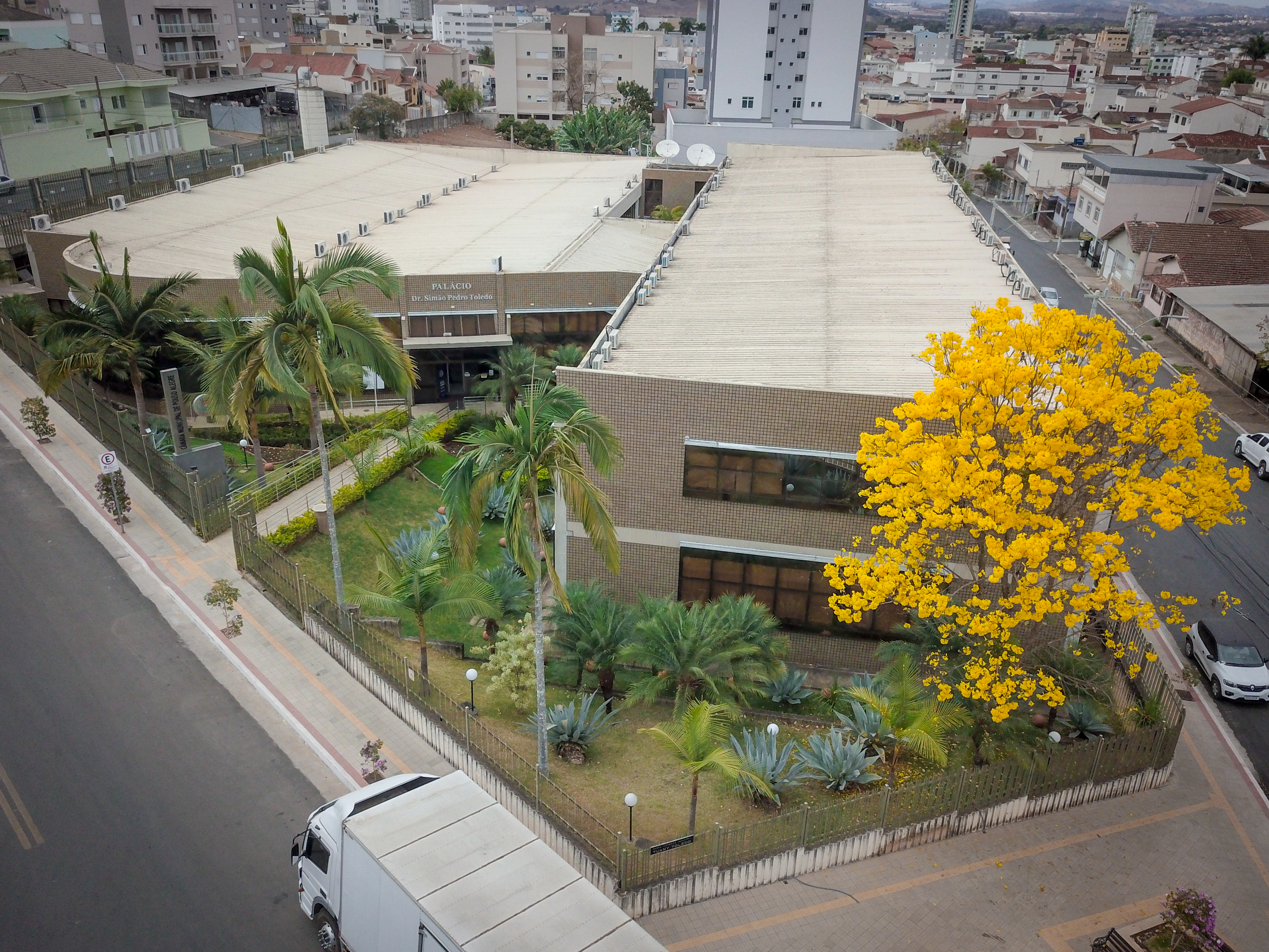 Sessão extraordinária cancelada